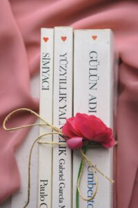 Thoughtful Gift Ideas for Book Lovers